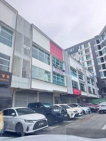 Ground floor shophouse for Rent near Airport Road   