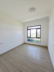 New unit UNFURNISHED @Starview bay