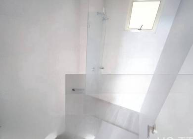 Gravit 8 Tresor 1030sqft Corner Unit with Partially Furnished For Rent