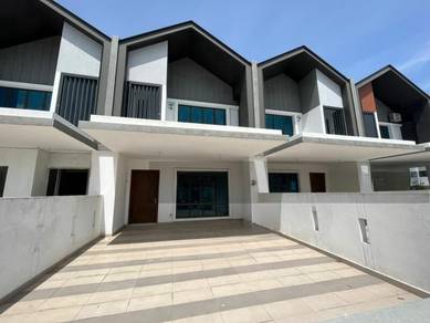 Alam Impian Aria 2 Storey Brand New Unit with Family Hall For Rent