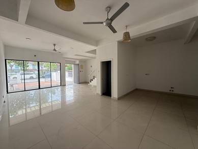 No Face House/Ample Park! 2.5 Storey Sutera Damansara, Sutera Spring