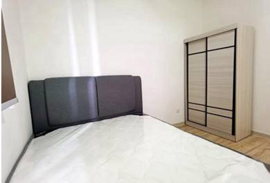 Half Furnished Lakefront Homes Unit for Rent @ Cyberjaya