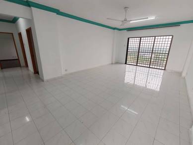 Block A Level 13 Spacious Unit for Rent @ Seri Mutiara Apartment