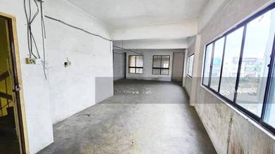 Bayu Perdana Klang 4 Storey Endlot Shoplot Facing Mainroad For Rent