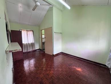Freehold , Call For Viewing