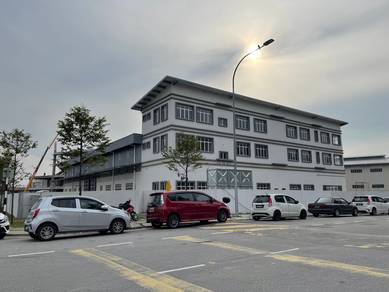 3 sty Semi-D Factory Bukit Angkat,Cheras Kajang Sg Chua For Rent