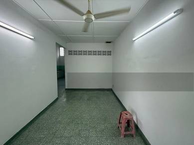Taman Eng Ann 1 Storey with Kitchen Fully Extended For Sale
