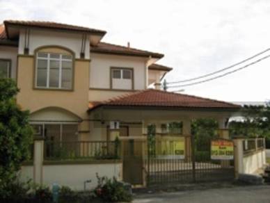 Klang Utama 2 Storey House with Newly Painted For Sale
