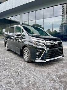 Toyota VOXY 2.0 ZS KIRAMEKI III (A)FREE BODYK
