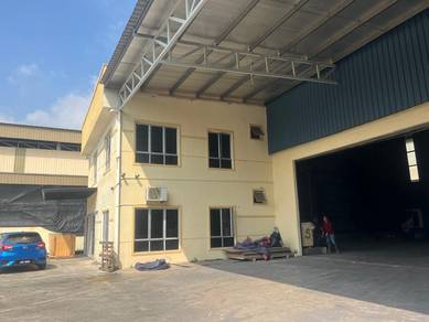 Nice Krubong Warehouse With Office
