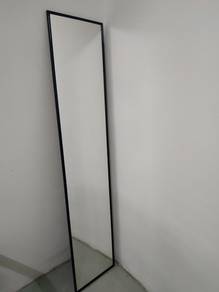 Stand mirror