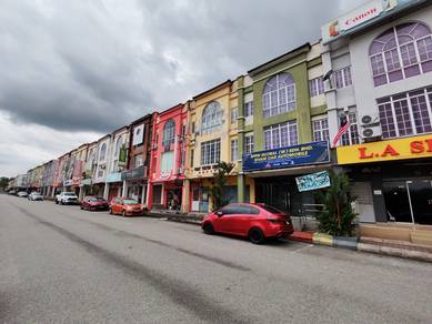 Furnished Open Facing 20x50  G-Floor, Oakland Seremban 2