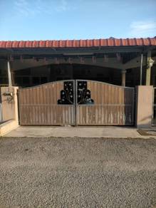 Fully Renovated Teres Setingkat Di Desa Manjung Point 2,Seri Manjung