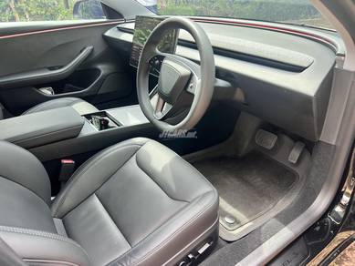 Tesla Model 3 Rear-Wheel Drive