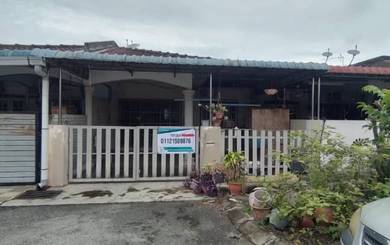 Manjung, Perak - Teres Setingkat Taman Emas