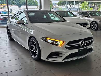 Mercedes Benz A35 2.0 AMG (A)Sedan White
