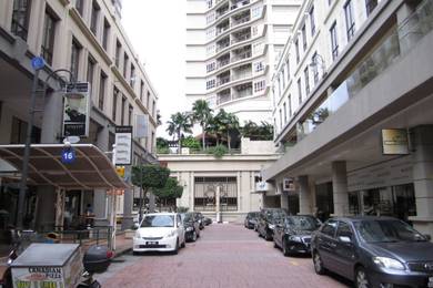 Plaza Damas Shopping Centre 3 Storey Shop. Freehold