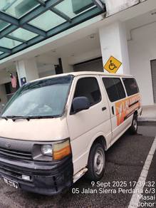 Toyota HIACE 2.0 (M)