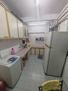 Dahlia Court Walking Distance Lrt Pandan Indah, ampang