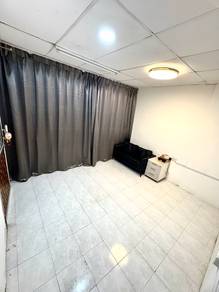 Shoplot  room for rent, looking for collabration with beauty business