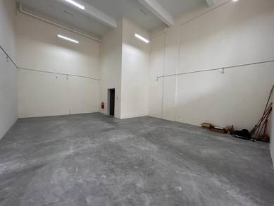 1 Storey Shop Office, Kubica Square , Bandar Puteri Bangi , Seri Putra