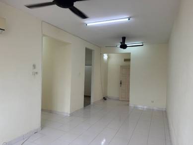 Kasturi Idaman Condo Seksyen 8 Kota Damansara Level 14 with AC