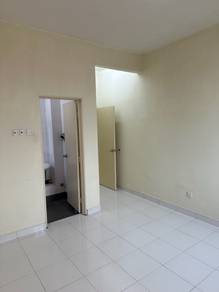 Kasturi Idaman Condo Seksyen 8 Kota Damansara Level 14 with AC