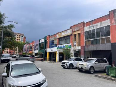 Putra heights Subang Jaya corner lot shop first floor matured area