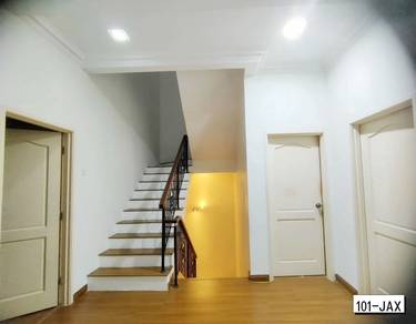 Anjung Sari Setia Alam 3-Storey 22x75 Freehold Fully Renovated