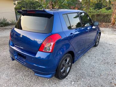 Suzuki SWIFT 1.5 GLX FACELIFT (A)