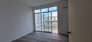 Brand New Marq Suites Townhouse For Sale