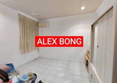 DOUBLE STOREY SEMI DETACHED HOUSE FOR SALE At HUA JOO PARK KUCHING