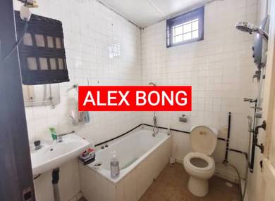 DOUBLE STOREY SEMI DETACHED HOUSE FOR SALE At HUA JOO PARK KUCHING