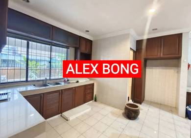 DOUBLE STOREY SEMI DETACHED HOUSE FOR SALE At HUA JOO PARK KUCHING