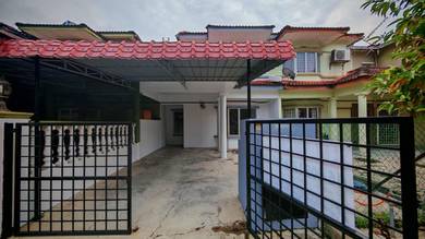 [NEWLY PAINTED] Teres 2 Tingkat Seksyen 8 Bandar Baru Bangi