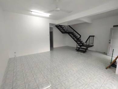 22x70 Lep 2 Storey 4R3B Lestari Putra Permai Equine MRT Seri Kembangan