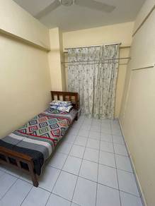 Bilik sewa non sharing larkin / room for rent