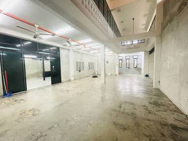 BUNGALOW Luas BesaR Good For SToRage OFFiCe STuDiO KG PaNdaN KL