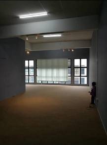 Usj1 office to let, near LRT, opposite Damen shopping centre