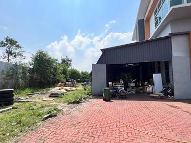 Corner semi d factory alam perdana industrial puchong 
