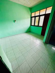 Taman Banang Jaya, Batu Pahat, Johor/ freehold/ bumi lot/ 2 storey