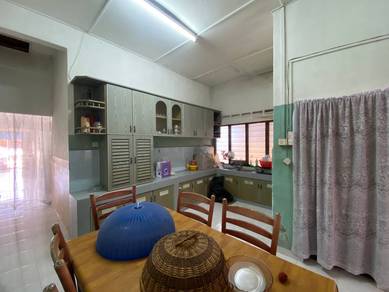 Taman Sri Ledang, Tangkak, Muar/ rizab melayu/ semi-D single storey