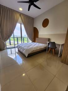 Balcony Queen Bed at Platinum OUG Residence, Bukit OUG, KL for Rent
