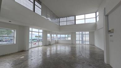 2nd Floor Corner Shop at Trinity Hub Facing Main Road