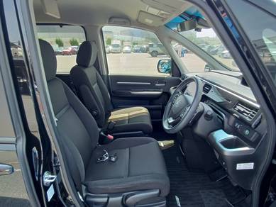 Honda STEPWAGON 1.5 SPADA (A)