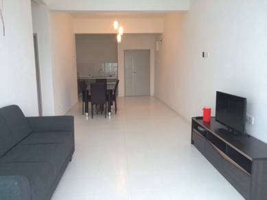 GOLDEN TRIANGLE for rent  -- bu 1165sf  -- 3R2B -- 1 car park -- high