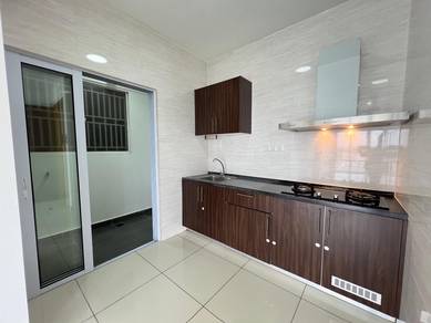Corner Partly furnish Koi Suite condo Puchong 3r2b Taman Mas Koi Prima
