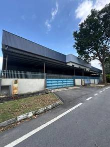 Nilai 2 adjoining unit 1.5 storey terrace factory for rent