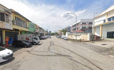 【Puchong🔥】1.5 Storey Link factory / Warehouse for rent