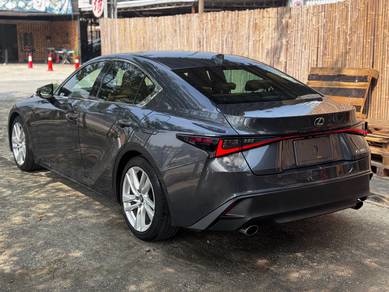 COMFORT TRAFFLE TRIM: 2022 Lexus IS300 2.0 (A) BSM